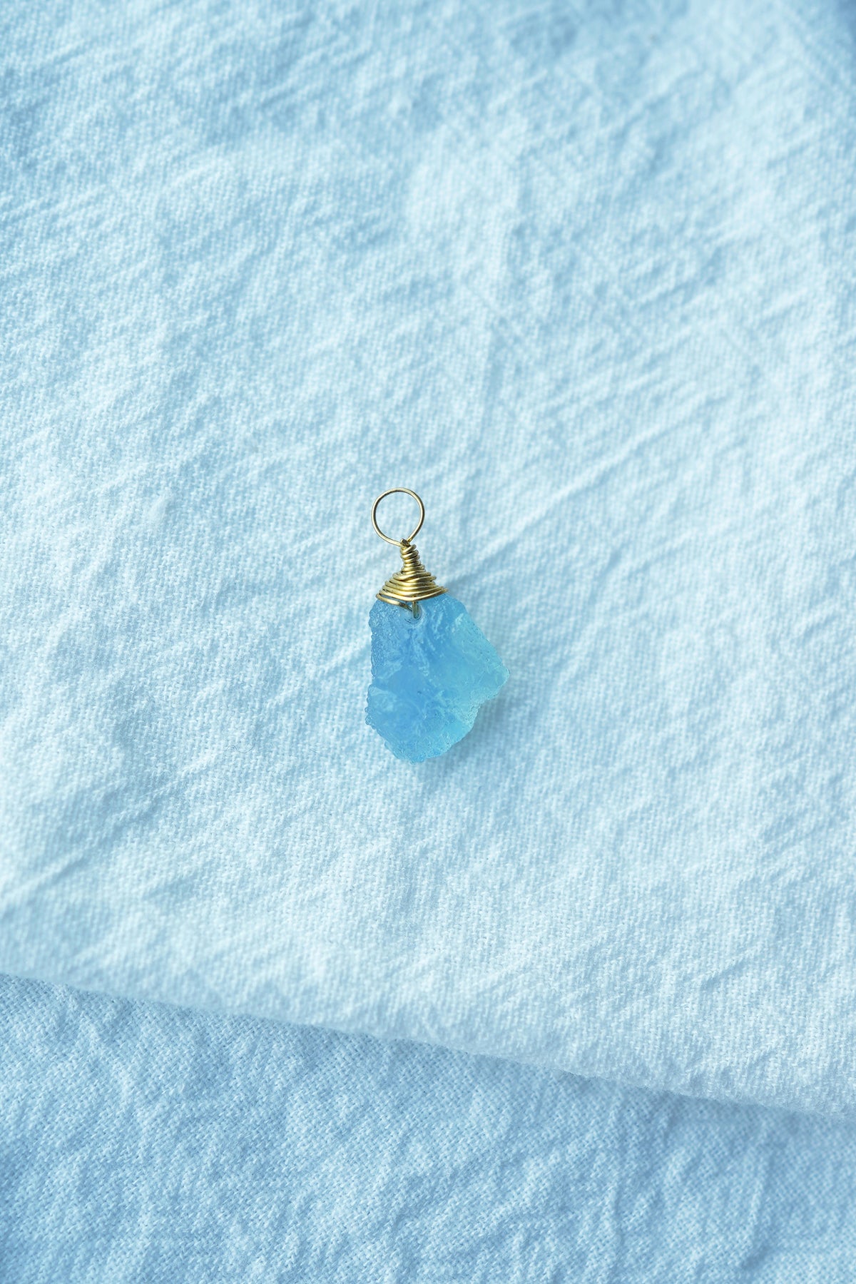 Raw Glow Pendant
