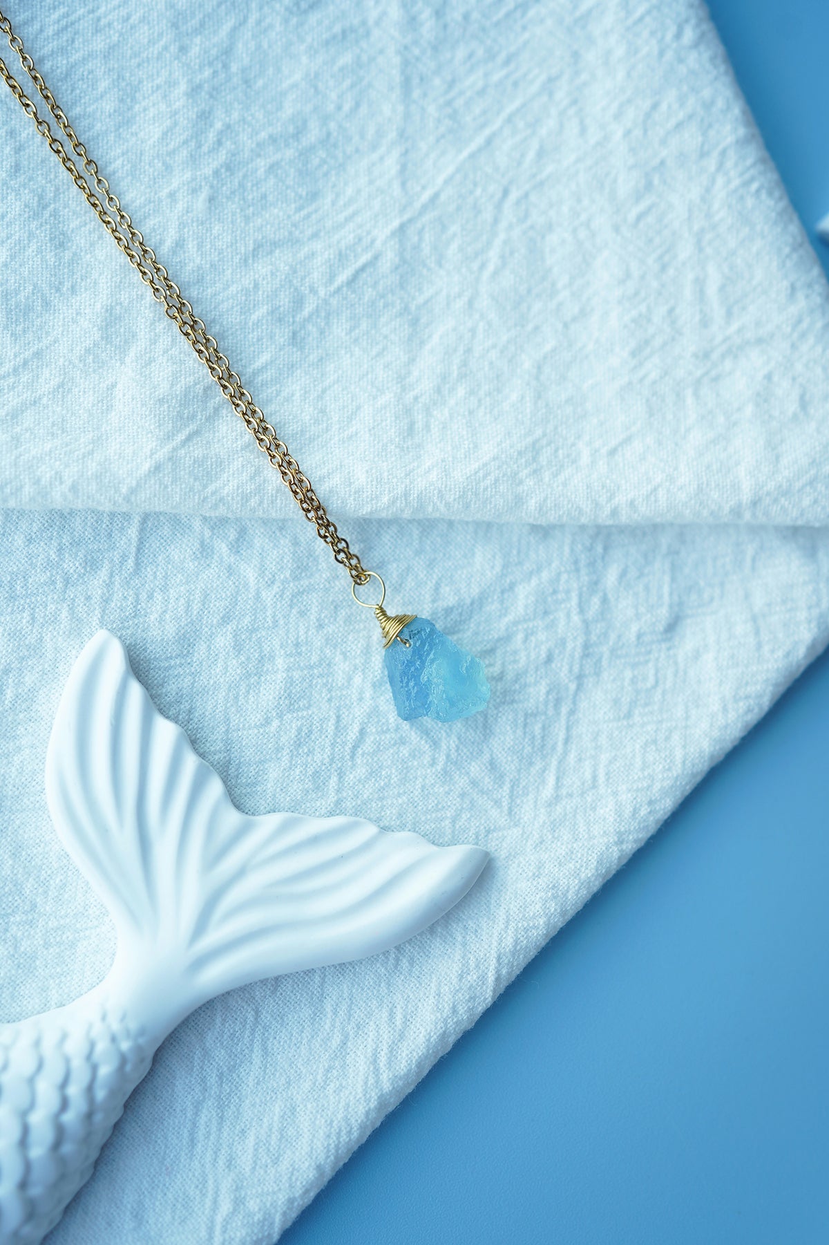 Raw Glow Pendant