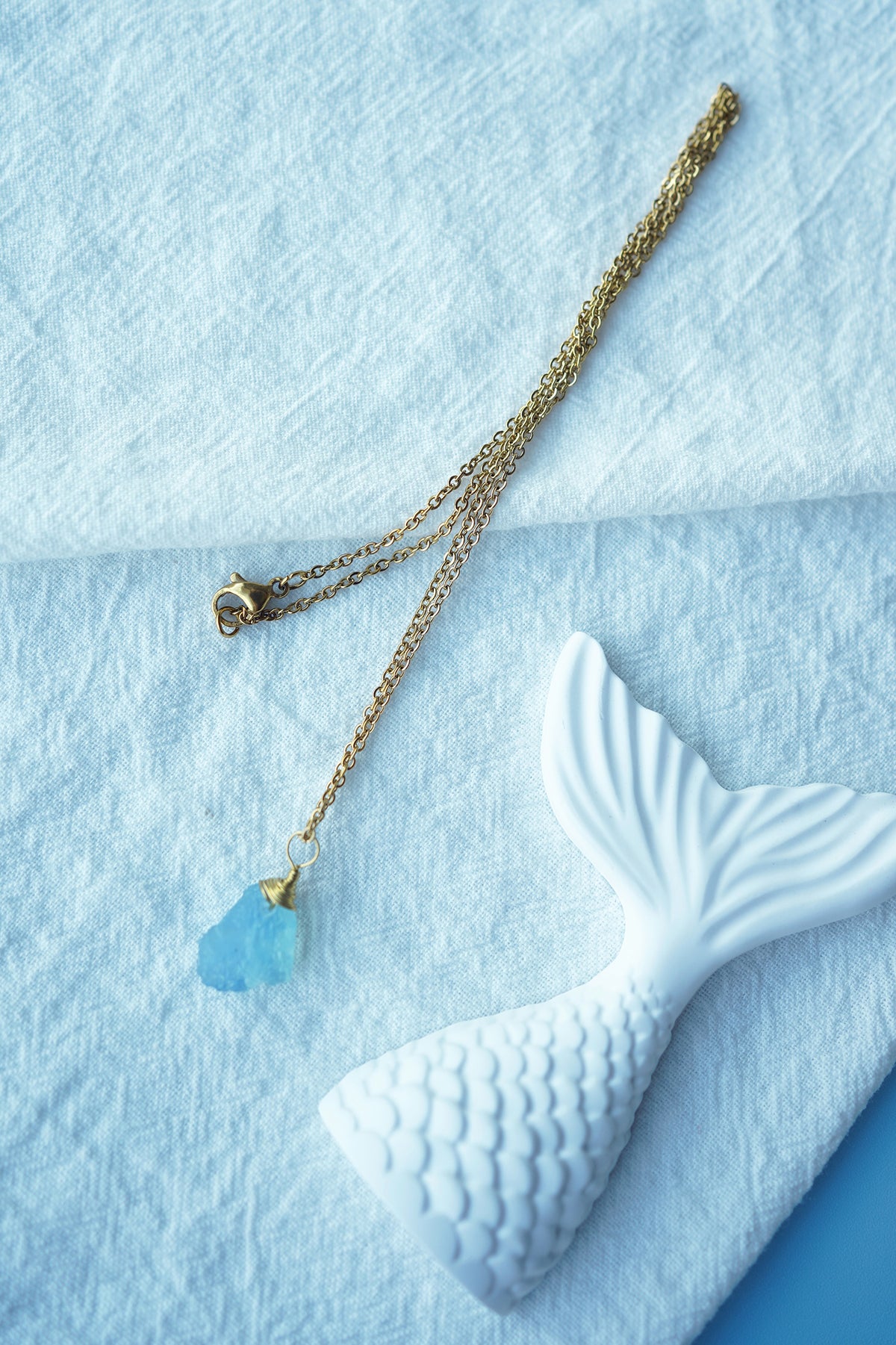 Raw Glow Pendant